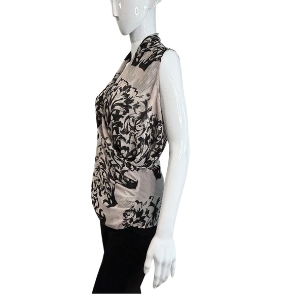 Nic & Zoe Criss-Cross Sleeveless Blouse NWOT - Picture 2 of 10